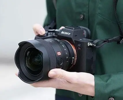 https://cdn.fstoppers.com/styles/medium/s3/media/2021/04/16/0ea1916225da162ef9843eda3edd5239.jpeg?itok=vK-Sa6Og