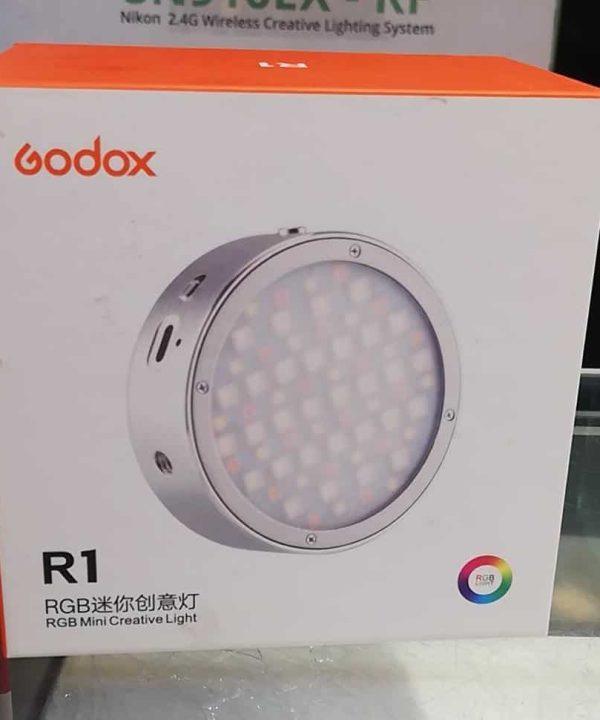 GODOX R1 RGB LIGHT