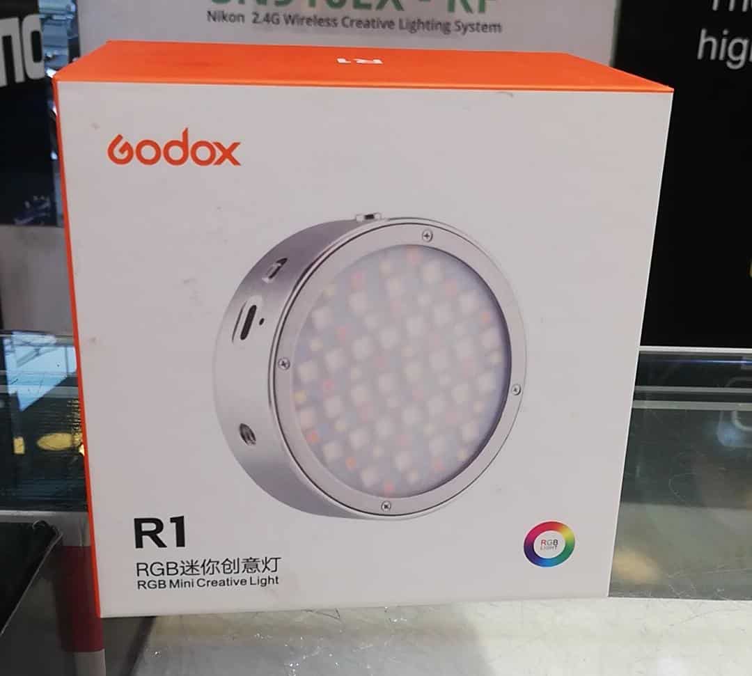 WhatsApp Image 2021-07-14 at 6.11.06 AM GODOX R1 RGB LIGHT
