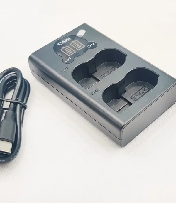 Caisi LP-E17 Led Display Type-c Charger