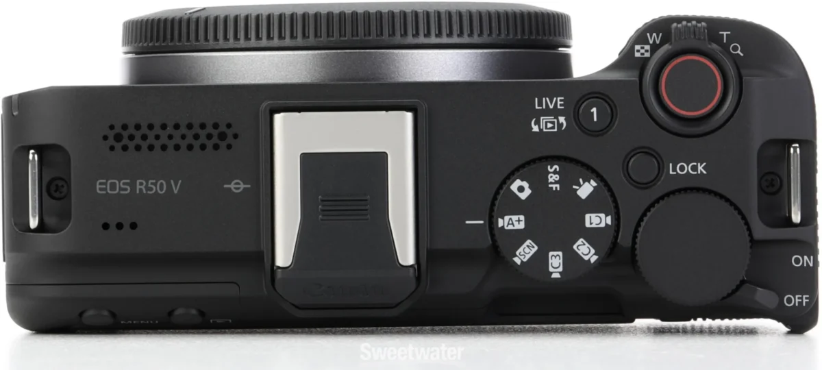 Canon EOS R50 V Mirrorless Camera with 14‑30mm f/4‑6.3 Lens - Image 4